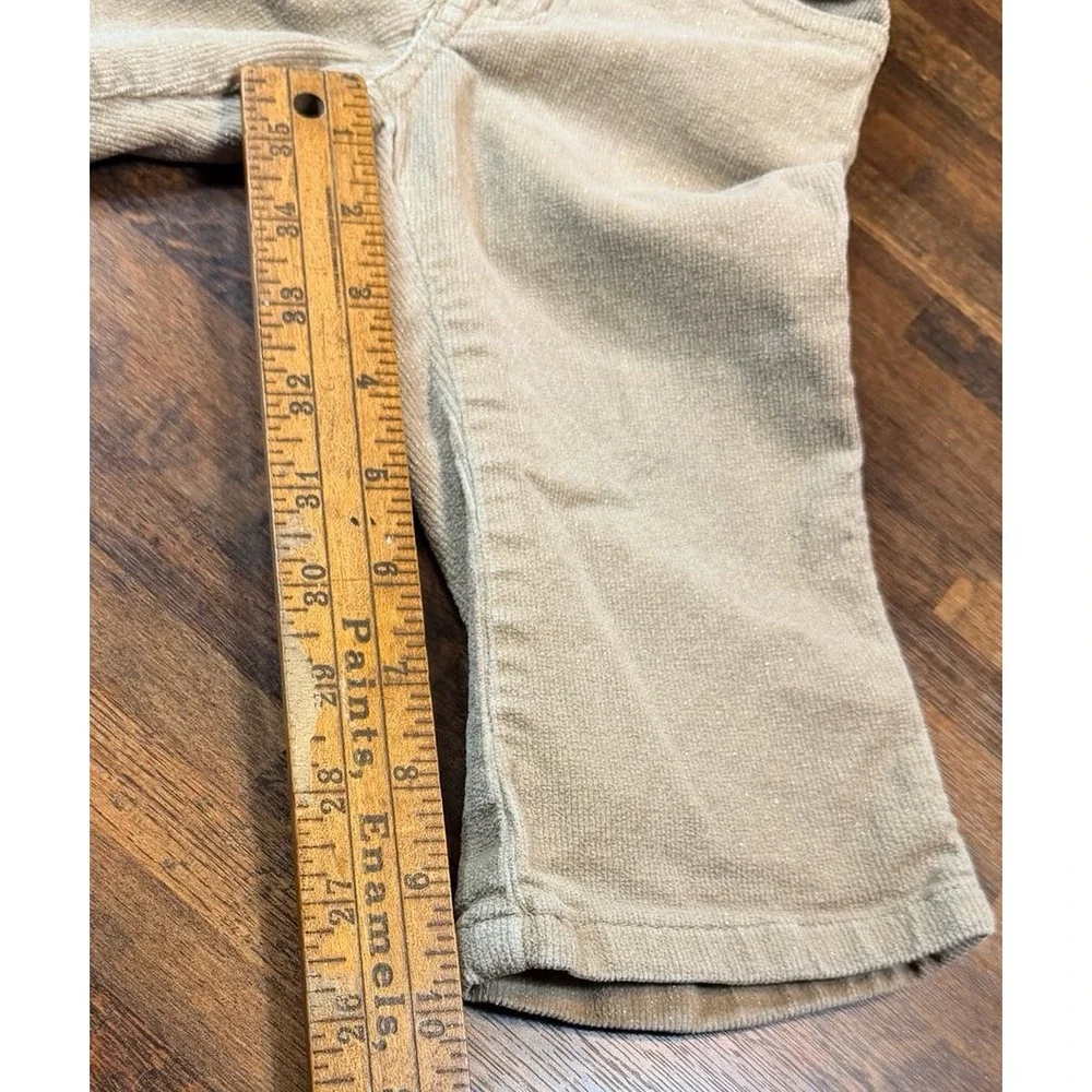 Vintage girls tan corduroy pants with glitter and heart pockets.  Sz 18 months.